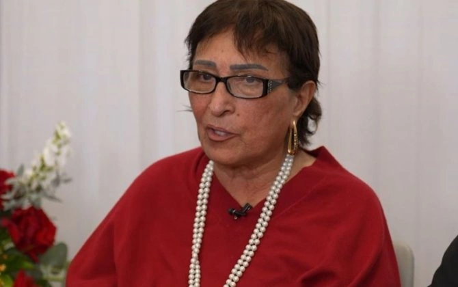 "Atam ögey anamın adını mənə qoyub" - Fatma Mahmudova