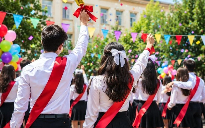 Nazirlik "Son zəng"lə bağlı sürücülərə müraciət etdi