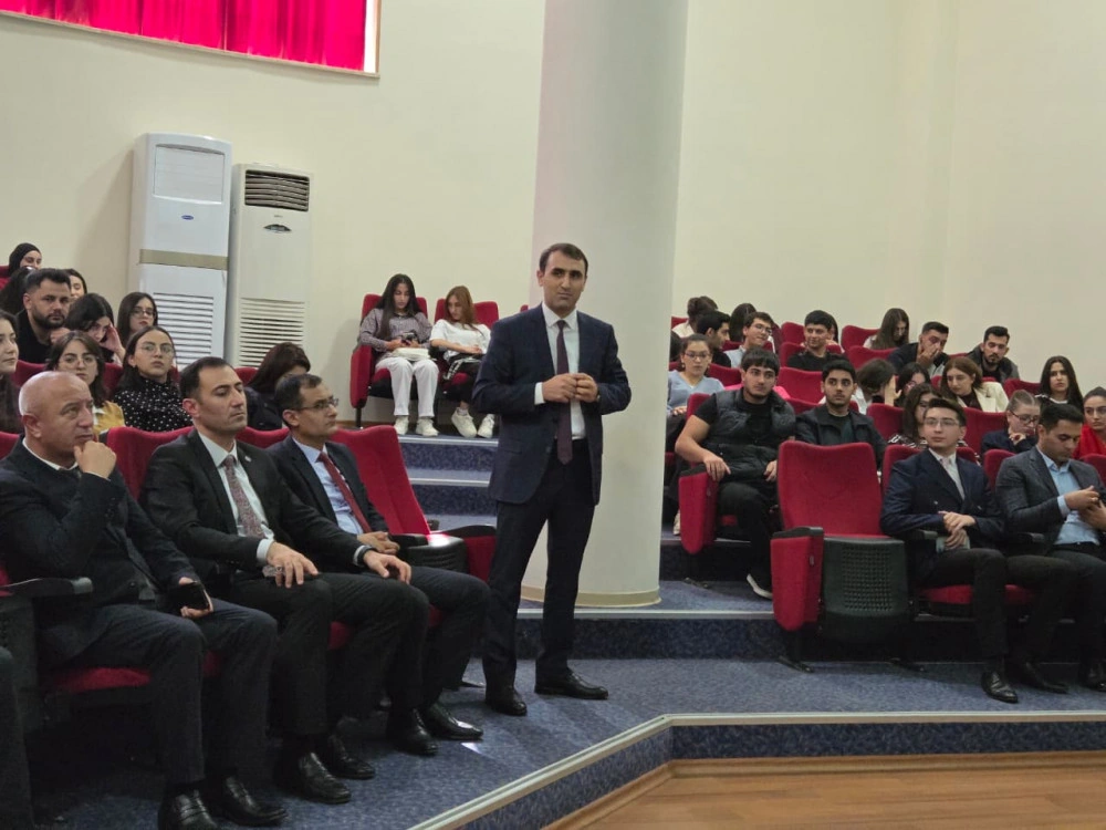 Naxçıvanda 10-cu sinif şagirdindən hüquq sahəsində innovativ yenilik: “Ədalət AI” təqdim olundu - FOTO