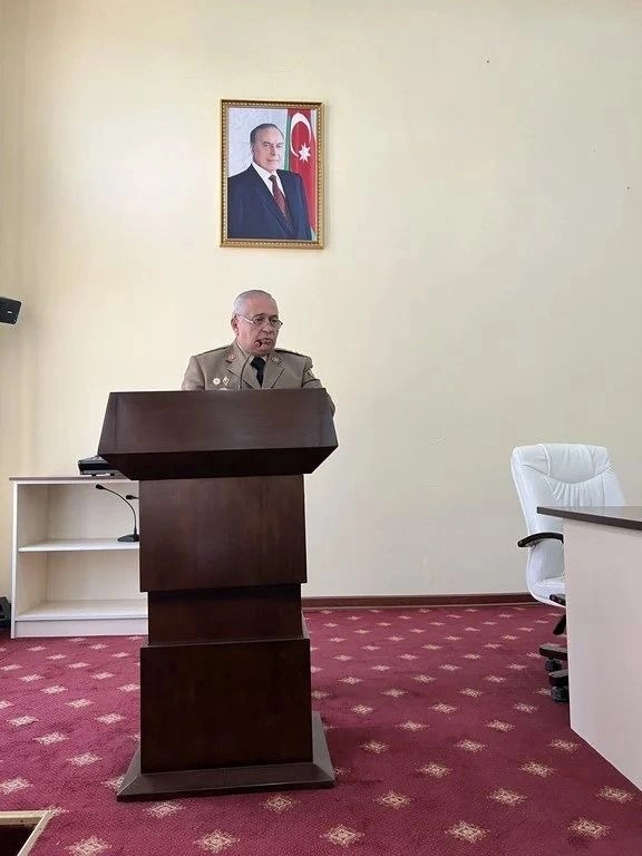 Nazir "qoca" ləqəbli polkovniki vəzifəsindən azad etdi - FOTO