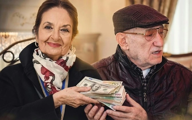 Şəfiqə Məmmədova Əbdül Mahmudbəyova onu tərifləyib, sədr seçmək üçün külli miqdarda pul verib?! - ŞOK AÇIQLAMA