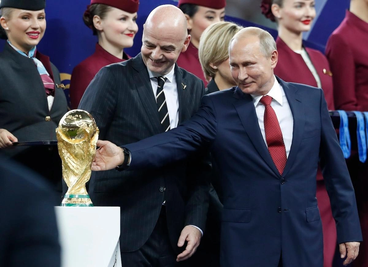 Putin, Papa və Tramp dünya futboluna necə təsir edib?- İnfantinonun yeni macəraları...-“The Telegraph”