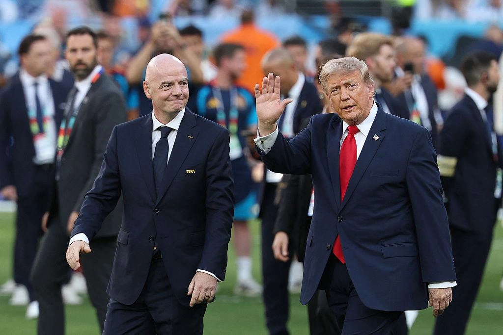 Putin, Papa və Tramp dünya futboluna necə təsir edib?- İnfantinonun yeni macəraları...-“The Telegraph”