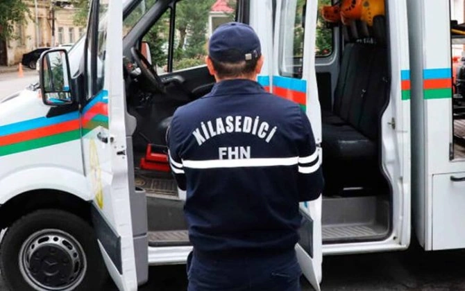 Bakıda mənzildə köməksiz qalan uşaq xilas edildi