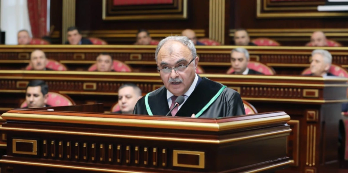Ali Məhkəmə ötən il yeni dördulduzlu qərar qəbul edib - FOTO