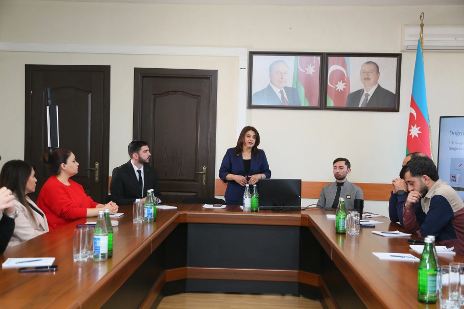 “Mediada Azərbaycan dili” mövzusunda növbəti təlim keçirilib - FOTO