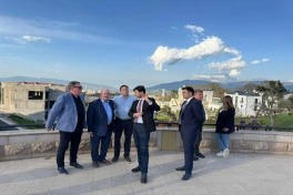 İrlandiya parlament nümayəndə heyəti Şuşa və Xankəndi şəhərlərində olub - FOTO