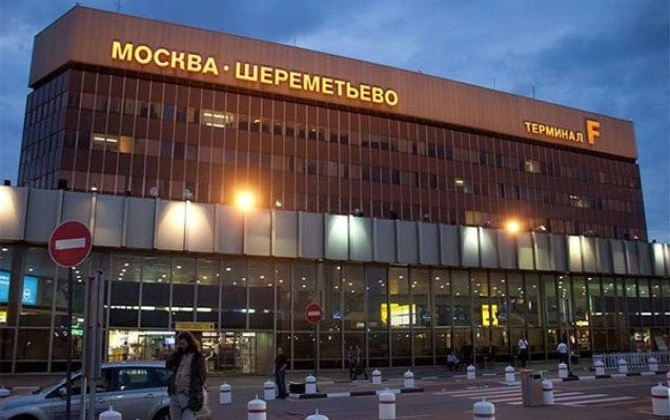 Moskva-Bakı reysi ilə uçan təyyarə qəza enişi etdi