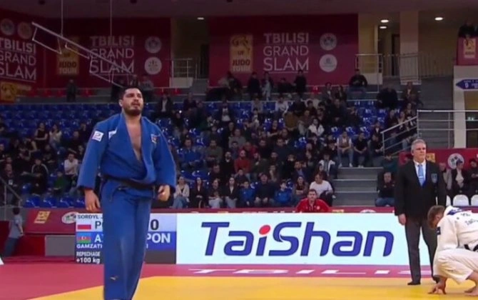 Camal Qamzatxanov dünya çempionatında yarımfinalda məğlub oldu - YENİLƏNİB