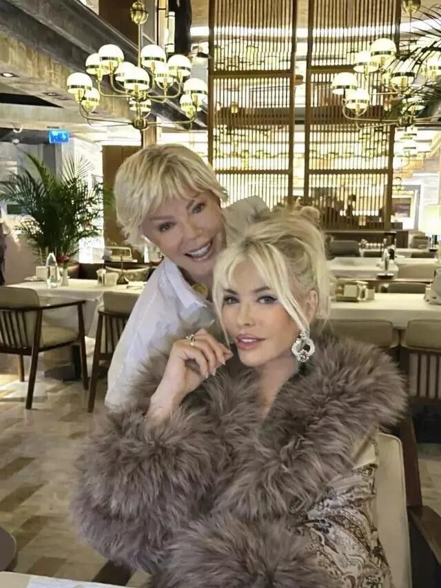 Kim deyər ki, 80 yaşı var? - FOTO