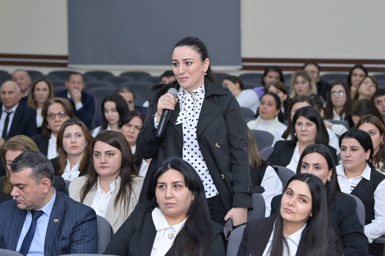 Emin Əmrullayev bir qrup təhsil işçisi ilə görüşdü - FOTOLAR