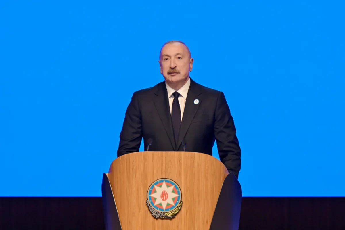 İlham Əliyev YAP-ın qurultayında çıxış etdi - FOTOLAR - YENİLƏNİB