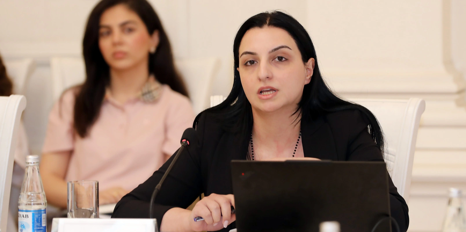 Ali Məhkəmədə etimad hüququnun qorunması və inzibati praktikada bərabər yanaşma məsələləri müzakirə olundu - FOTO
