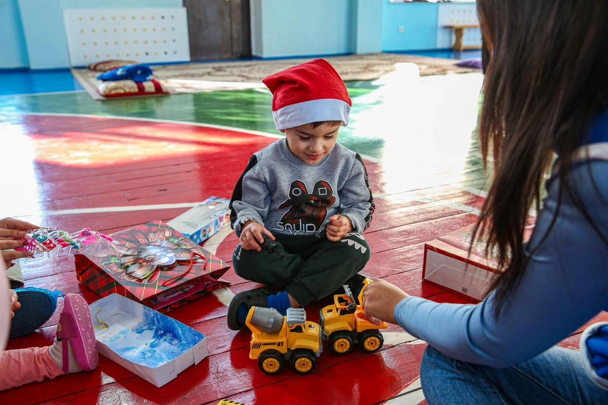 Leyla Əliyevanın təşəbbüsü ilə uşaq sığınacaqlarında Yeni il tədbiri keçirilib - FOTO