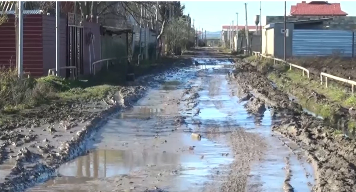 "Yollarımız bərbad vəziyyətdədir" - Cəlilabaddan ŞİKAYƏT