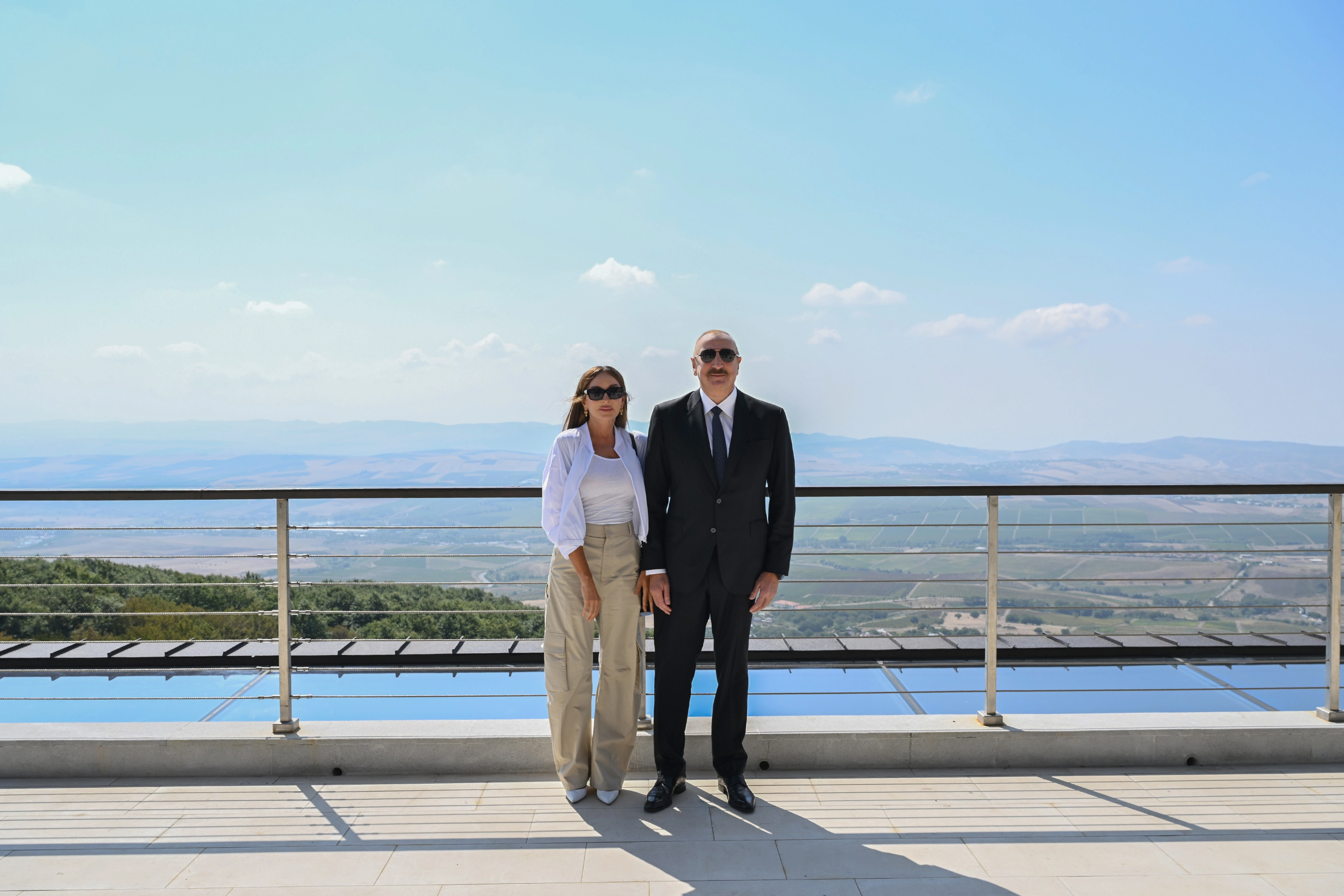 Prezident və xanımı “Meysari Grand Hotel & SPA” kompleksinin açılışında - FOTOLAR - YENİLƏNİB