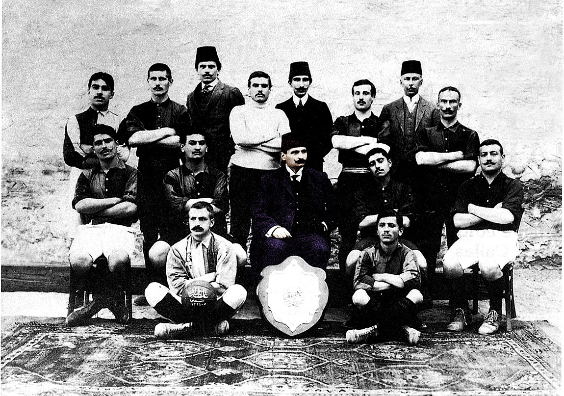 Tofiq Fikrəti anmaq və anlamaq... - O, niyə İstanbulu "min ərin artığı dul qız" adlandırmışdı?
