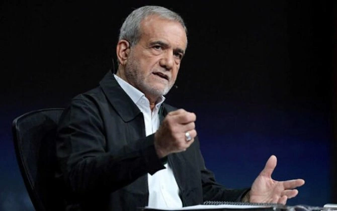 Pezeşkian: İranın problemlərini təkbaşına həll edə bilmərəm