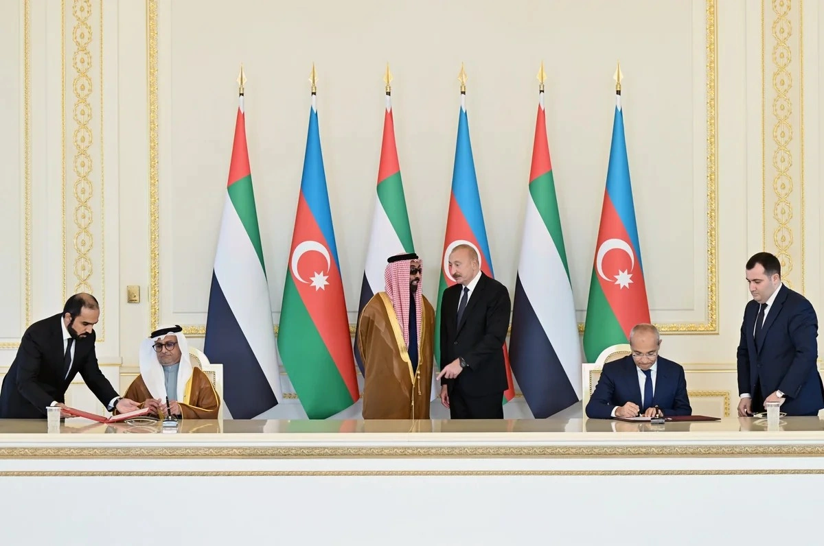 Azərbaycan İnvestisiya Holdinqi və L’İMAD Strateji Əməkdaşlıq Sazişi imzalayıblar - FOTO