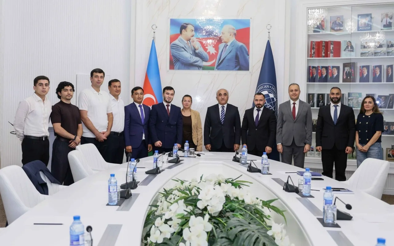 İkili diplom proqramı çərçivəsində əcnəbi tələbələr UNEC-də təhsil alacaqlar - FOTO