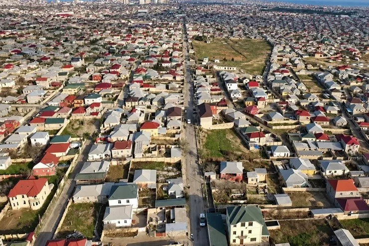Torpağın çıxarışı var, amma ev qanunsuzdur - Alıcıları belə aldadırlar
