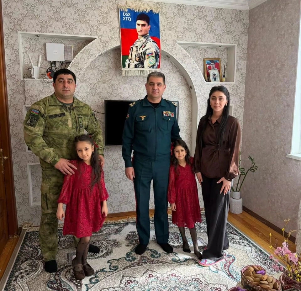 Dövlət Sərhəd Xidmətinin rəhbərliyi şəhid ailələrini ziyarət etdi - FOTOLAR