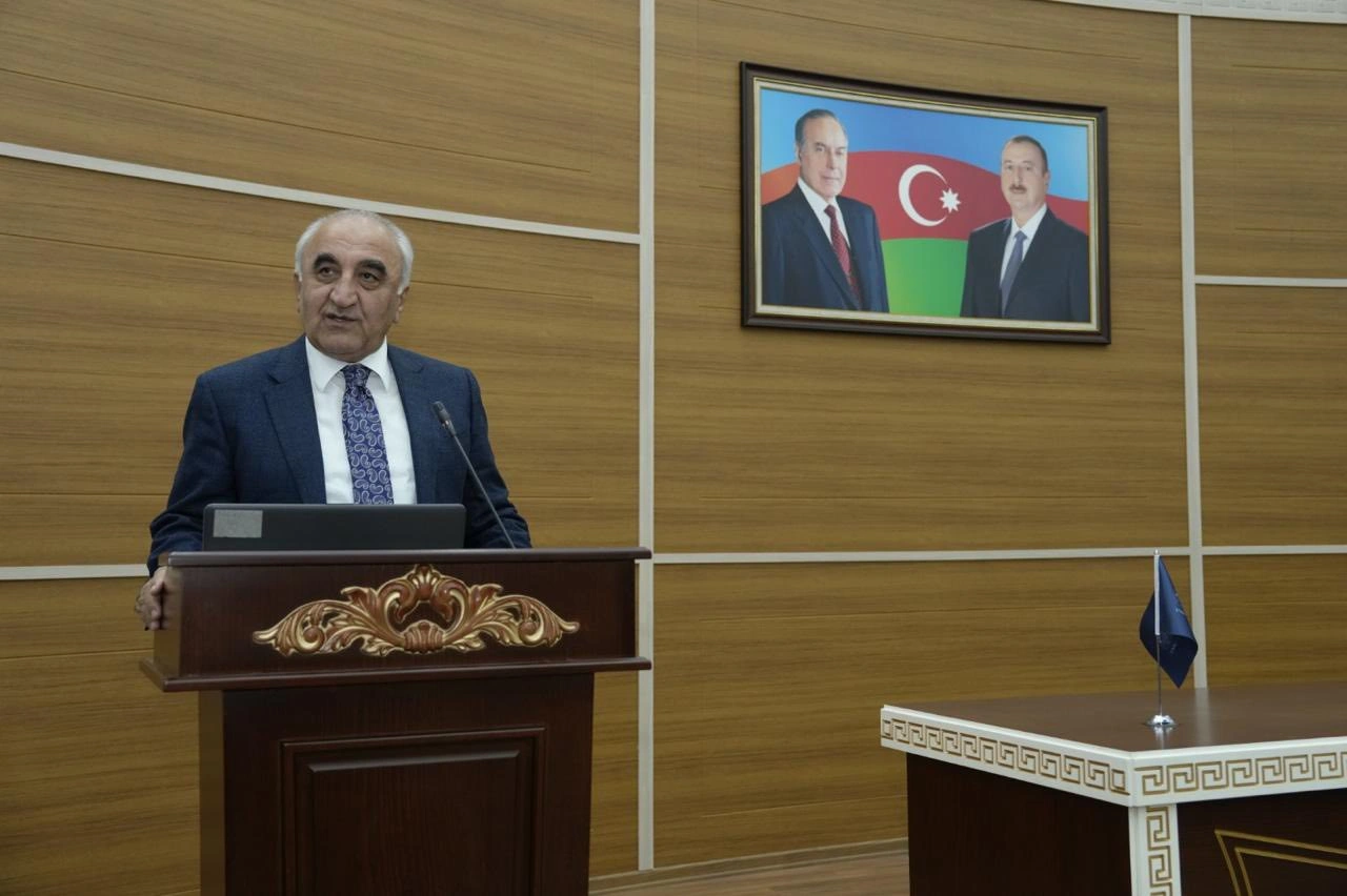 UNEC-in "Elmin populyarlaşdırılması" və “Elm gözəldir: məktəbdən elmə” təşəbbüsü ilə Naxçıvanda silsilə görüşlər keçirildi
