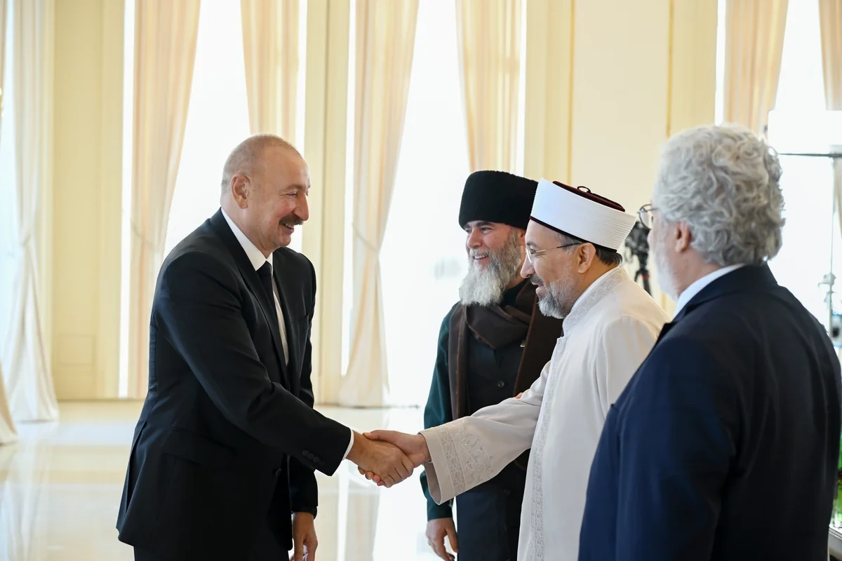 İlham Əliyev Bakıda keçirilən beynəlxalq konfransların iştirakçılarını qəbul etdi - FOTO - YENİLƏNİB