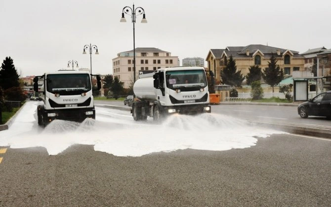 Bu gün paytaxtın 555 küçəsi yuyulub - FOTO