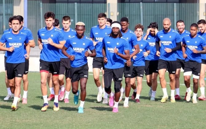 "Araz-Naxçıvan" Yuri Maksimovun rəhbərliyi altında ilk məşqinə çıxdı