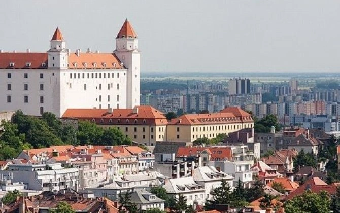 Slovakiya Ukraynaya təcili elektrik enerjisini dayandırdı