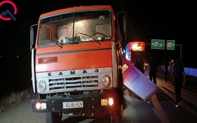 “Ford” “KamAz”a çırpıldı: Ölən var - FOTO