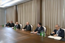 Prezident İlham Əliyev Qətər Dövlətinin Əmiri ilə görüşüb - FOTO - YENİLƏNİB