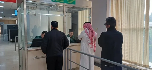 Əcnəbi vətəndaşlar və diplomatlar Azərbaycana təxliyə olunublar - FOTO