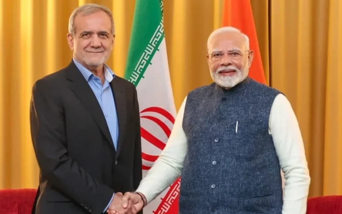 Modi ilə Pezeşkian Yaxın Şərq və Hörmüz boğazını müzakirə ediblər