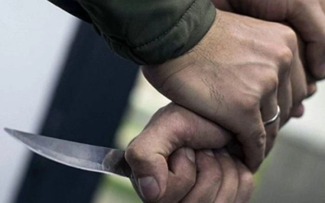 Bakıda qayın keçmiş yeznəsini gecə klubunun qarşısında bıçaqladı