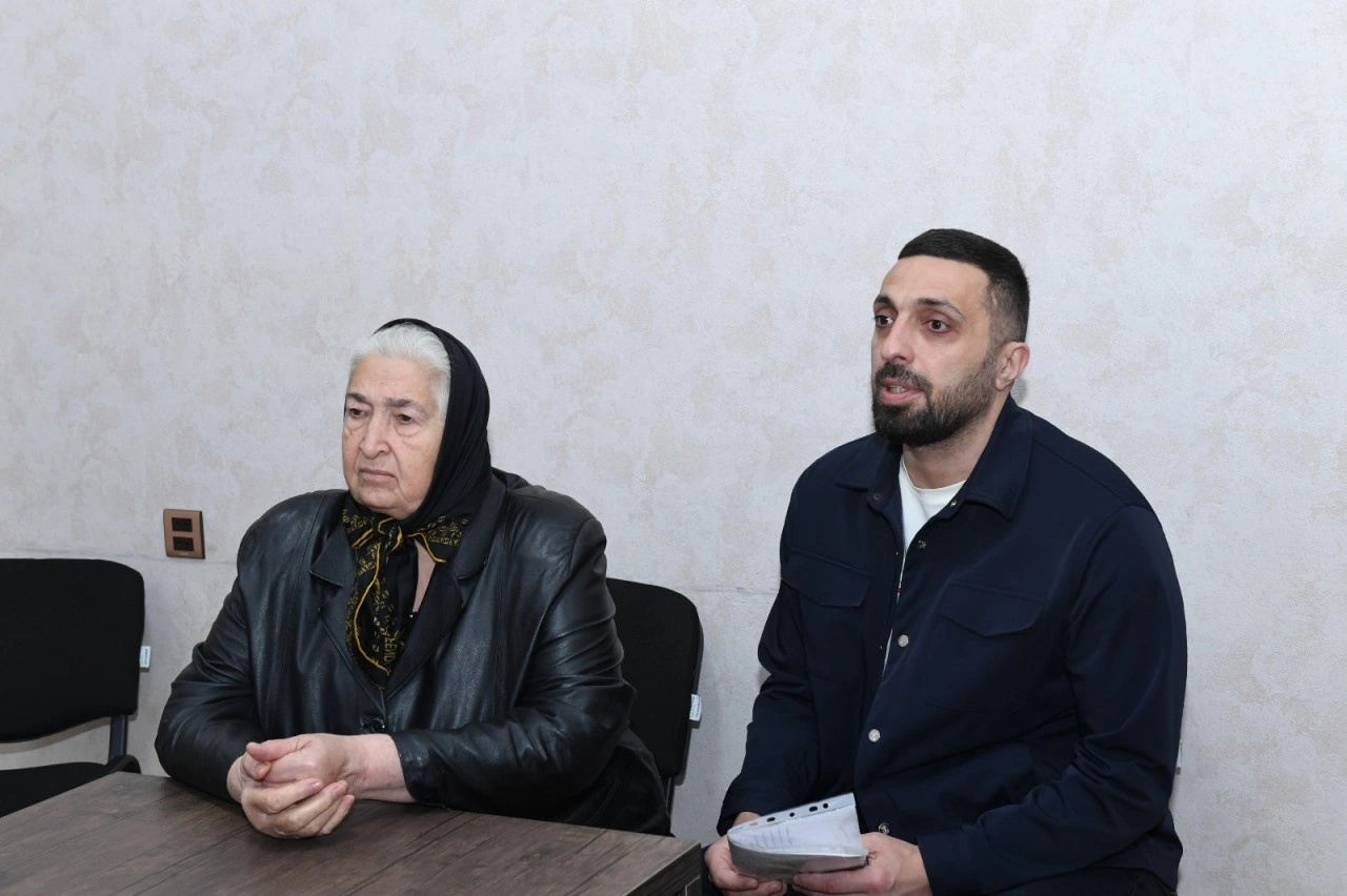 Komitə sədri vətəndaşların növbəti qəbulunu keçirdi - FOTOLAR