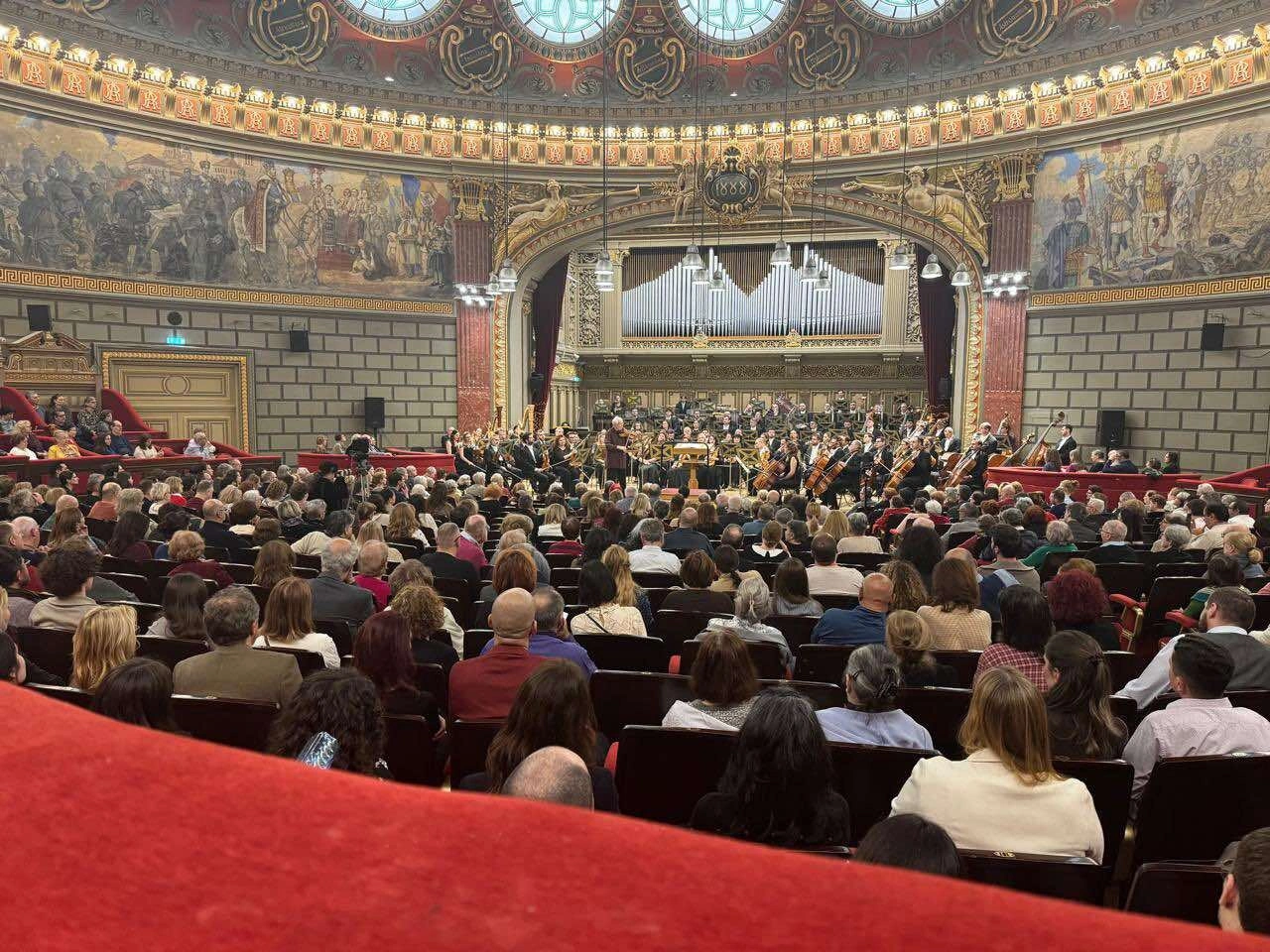 Buxarestdə dirijor Fuad İbrahimovun rəhbərliyi ilə konsert keçirilib - FOTOLAR