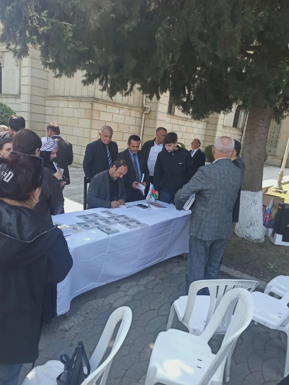 Masallı Kitab Festivalında Əkbər Qoşalının “Seçilmiş əsərləri”nin I cildinin imza mərasimi keçirilib - FOTO