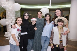 Leyla Əliyeva, Arzu Əliyeva və Alena Əliyeva xüsusi qayğıya ehtiyacı olan uşaqlar üçün təşkil olunan bayram şənliyində iştirak ediblər - FOTO