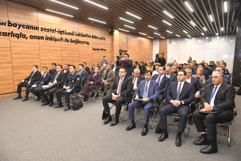 “Süd və ət istehsalı üzrə mövcud problemlər və qida təhlükəsizliyi sahəsinə təsirlərin qiymətləndirilməsi” mövzusunda ictimai müzakirə keçirilib