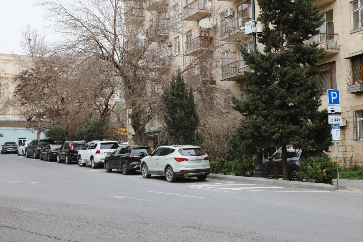 Paytaxtda yeni parklanma yerləri təşkil edilib - FOTO