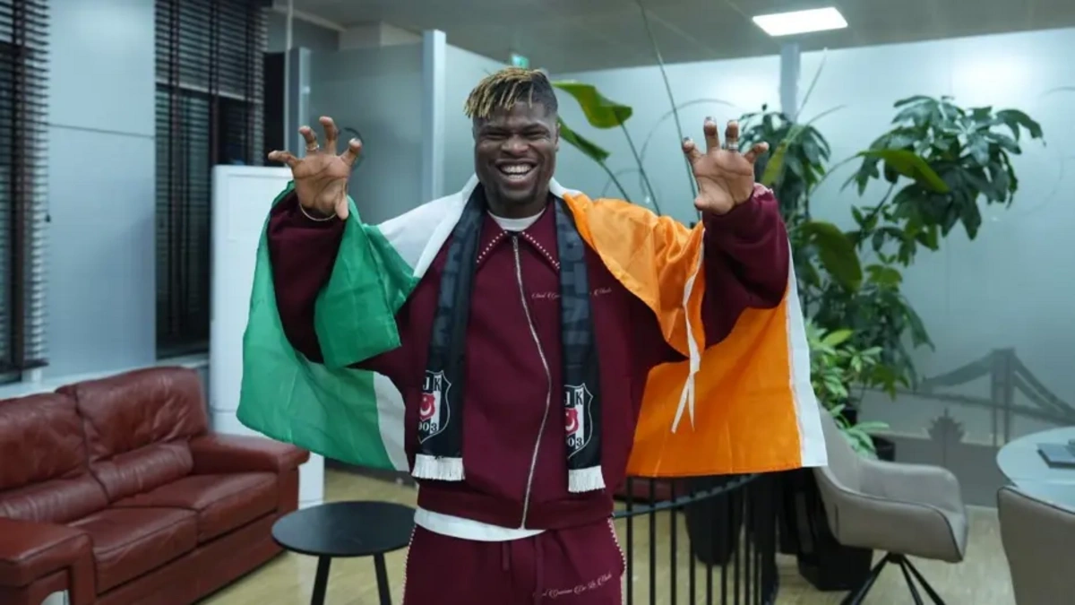 "Beşiktaş" Premyer Liqadan futbolçu transfer etdi: Emmanuel Aqbadu İstanbuldadır