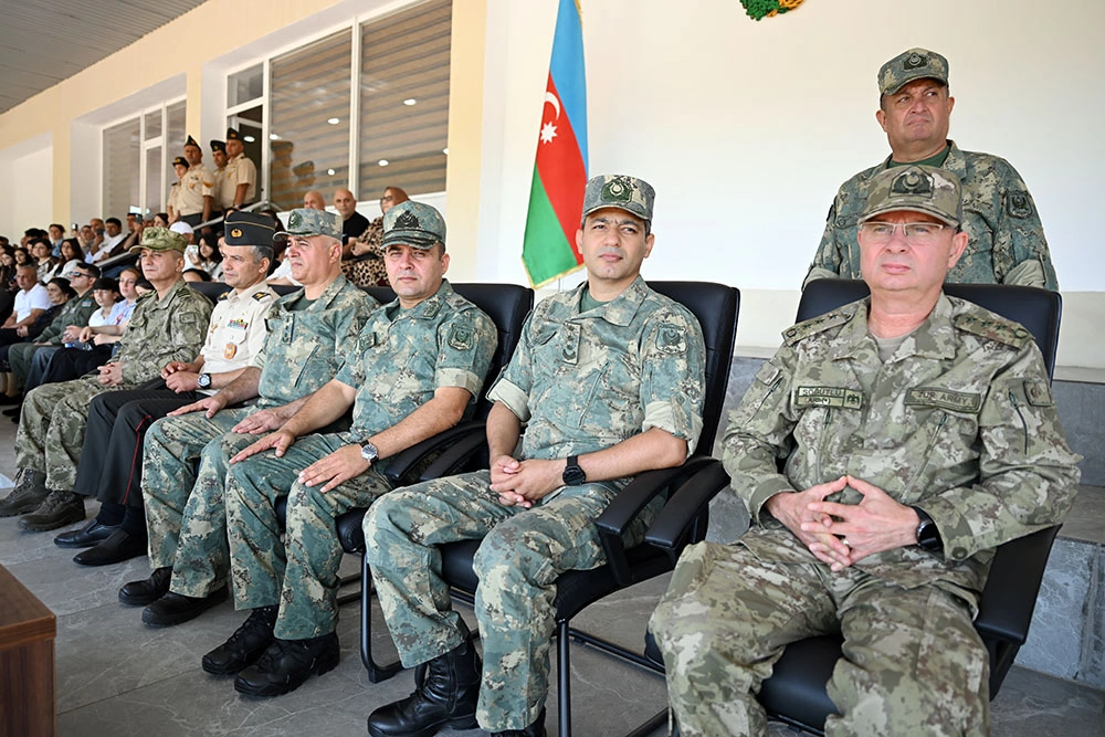 Heydər Əliyev adına Hərbi İnstitutda andiçmə mərasimi keçirildi - FOTO/VİDEO