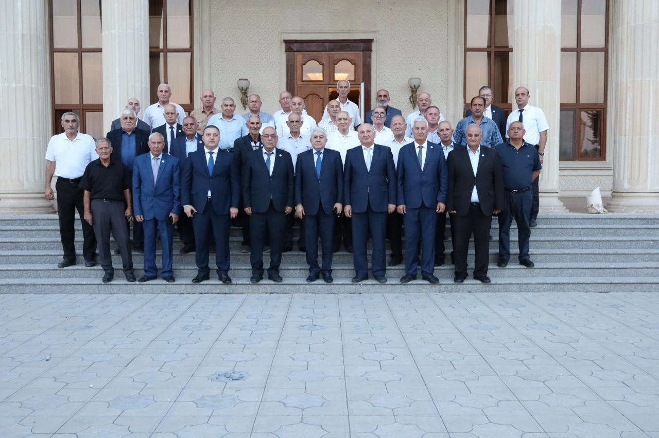 Yevlax və Ucarda ağsaqqalların hesabat-seçki konfransları keçirilib - FOTOLAR