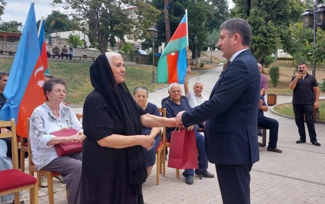 Növbəti köç karvanı Xankəndi şəhərinə çatdı, açarlar təqdim olundu - FOTOLAR