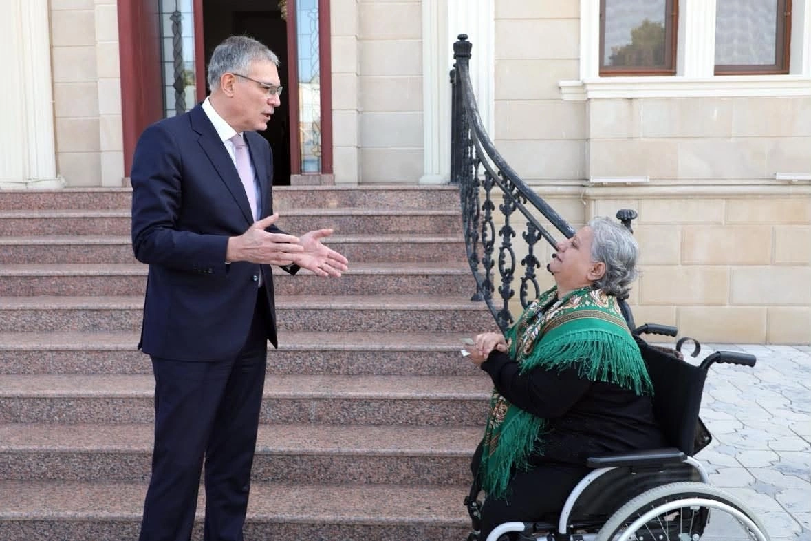 “Azəriqaz”ın baş direktoru Ağcabədidə vətəndaş qəbulu keçirdi - FOTO