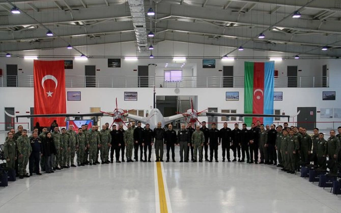 Hərbi Hava Qüvvələrində Bayraktar kursunun buraxılış mərasimi keçirildi - FOTO