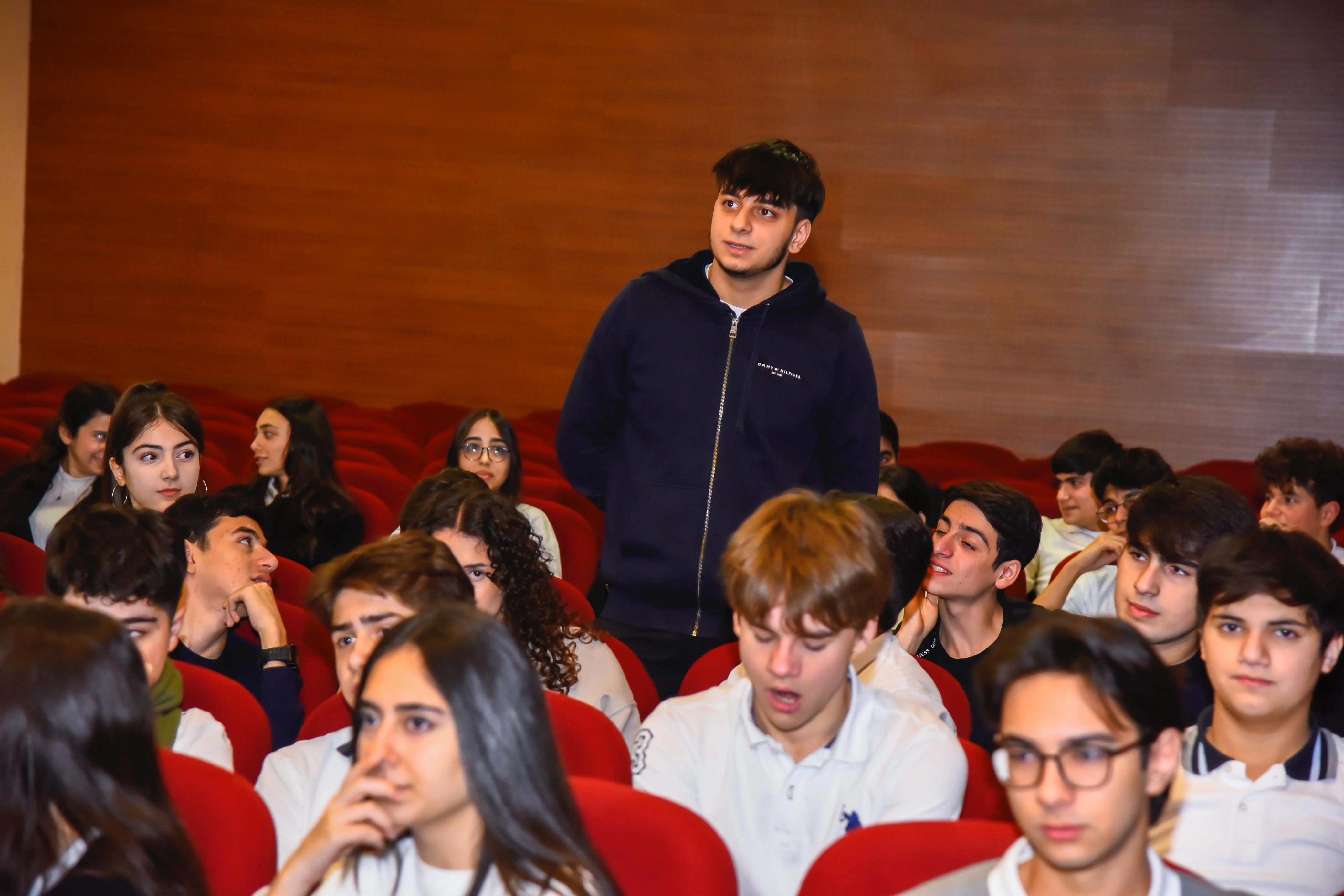 Gənclərin hüquqi savadlılığının artırılmasına yönəlmiş “Hüquqla Güclən!” layihəsi keçirildi - FOTO